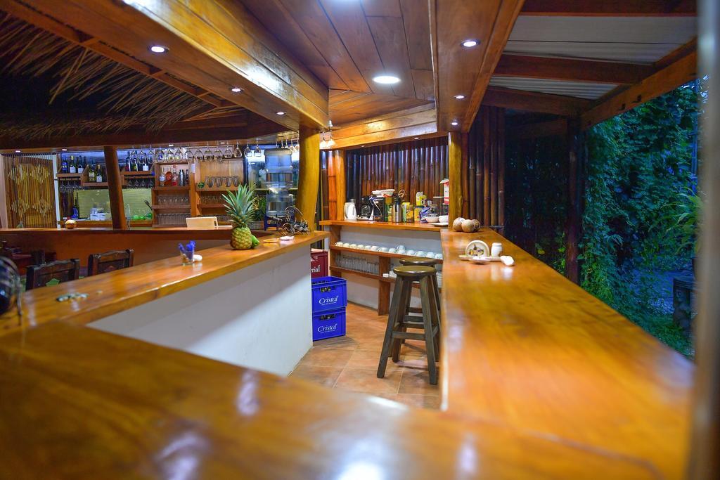 加勒比椰子酒店 卡维塔 外观 照片